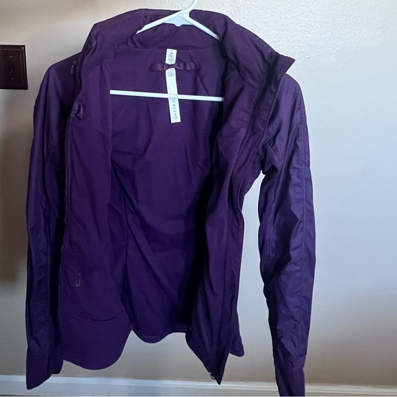 Brand new Purple Lululemon fitted raincoat - size 2 - Picture 6 of 6